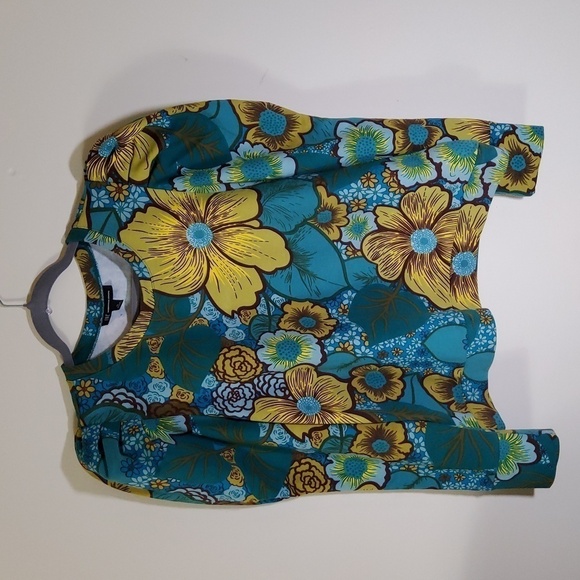 International Concept Printed Puff Shoulder Sweatshirt Size XL - Picture 3 of 5